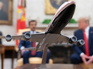 Trump dostal od Kataru letadlo. Dar vyvolal v USA politickou bouři